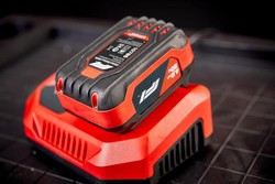 Akumulator Formula 1 20V LB400 4Ah do produktów serii F1 Power Tools