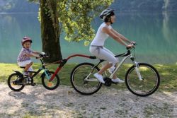 Hol drążek holowniczy do roweru dziecięcego Peruzzo Trail Angel żółty