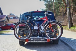 Zestaw bagażnik rowerowy na hak Amos Tytan 2 rowery 7PIN 75KG + wieszak na hak